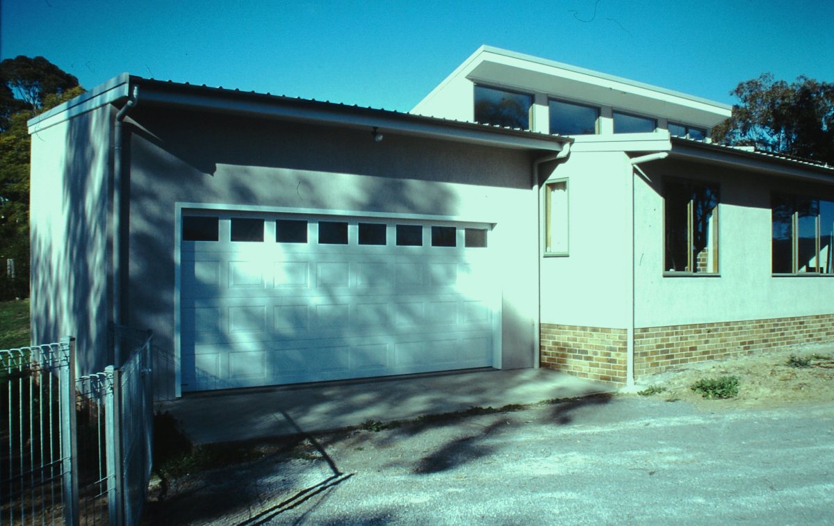 House photo, looking south west
