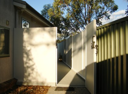 Photo of courtyard from the west